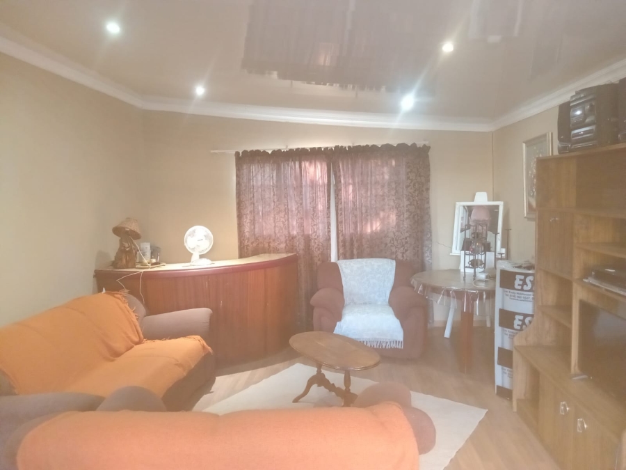 3 Bedroom Property for Sale in Highveld Free State